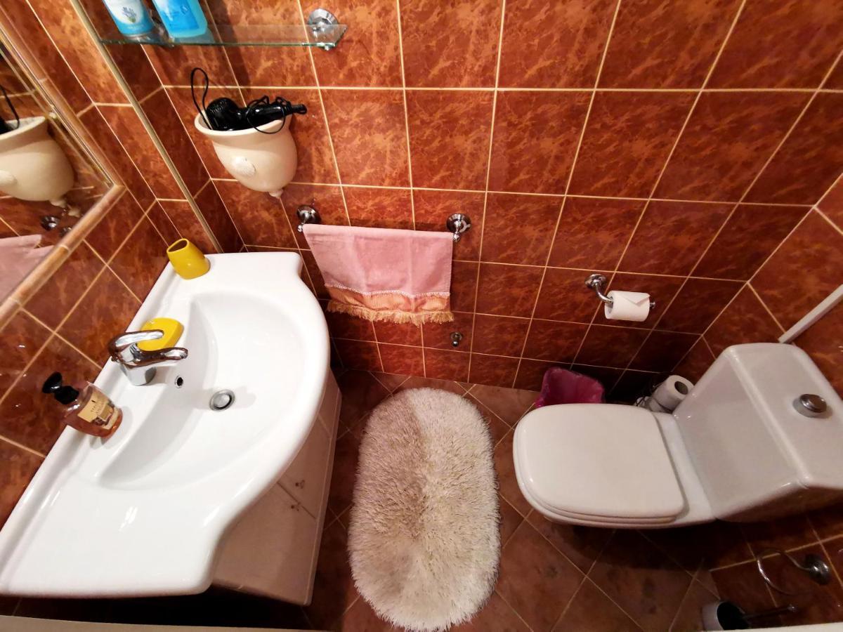 Sylvia Studio Apartment